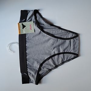 🆕️Women Naturally Soft High Leg Size S